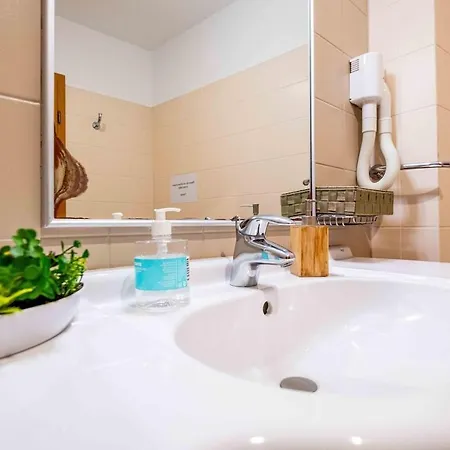 Enjoy Madeira 1 Канису