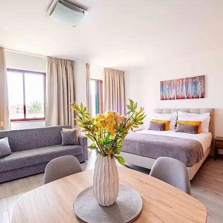 Enjoy Madeira 1 * Канису